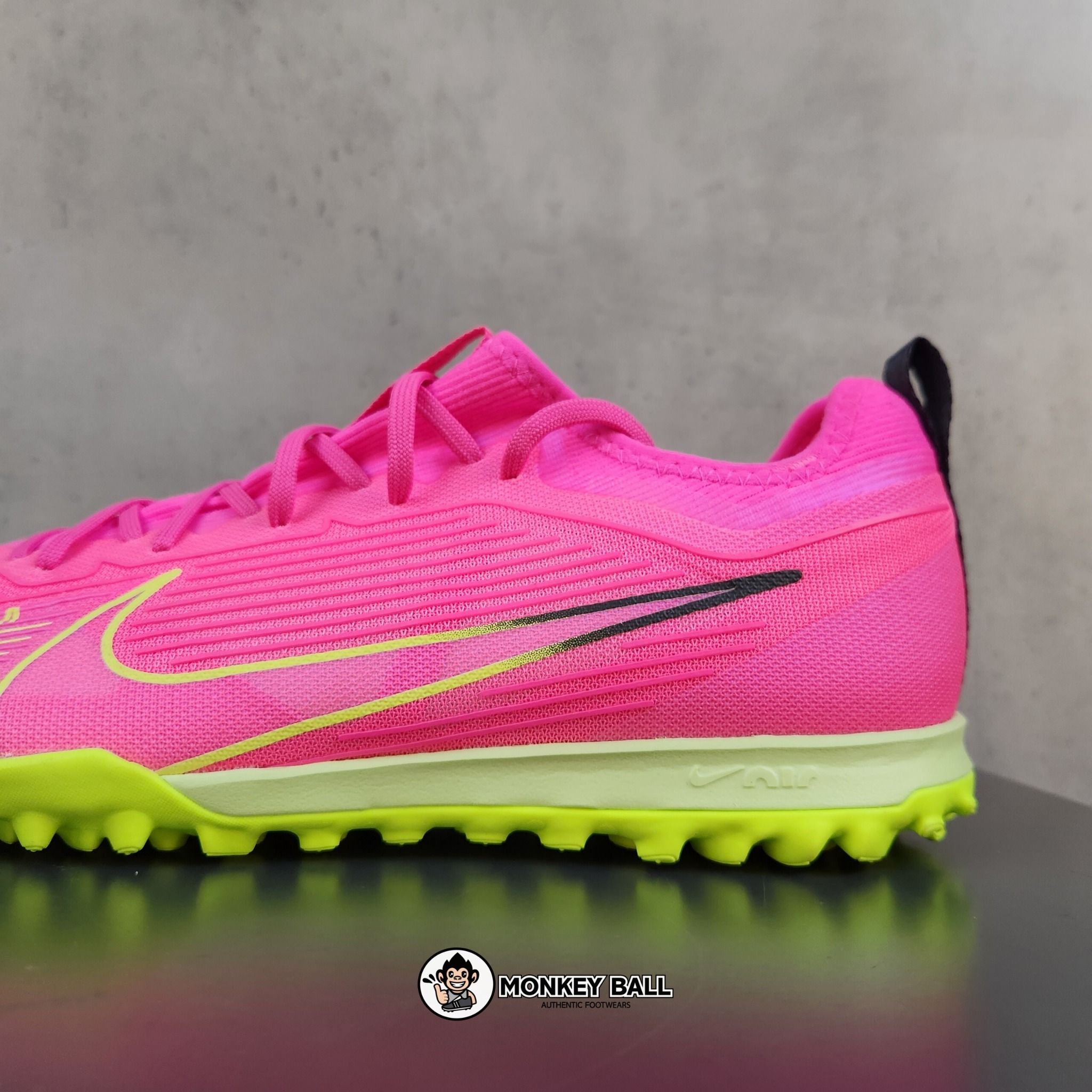  Nike Zoom Vapor 15 Pro 