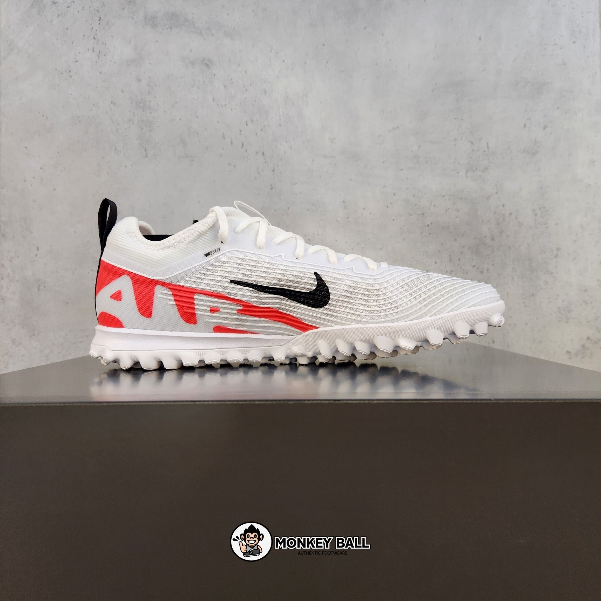  Nike Zoom Vapor 15 Pro 