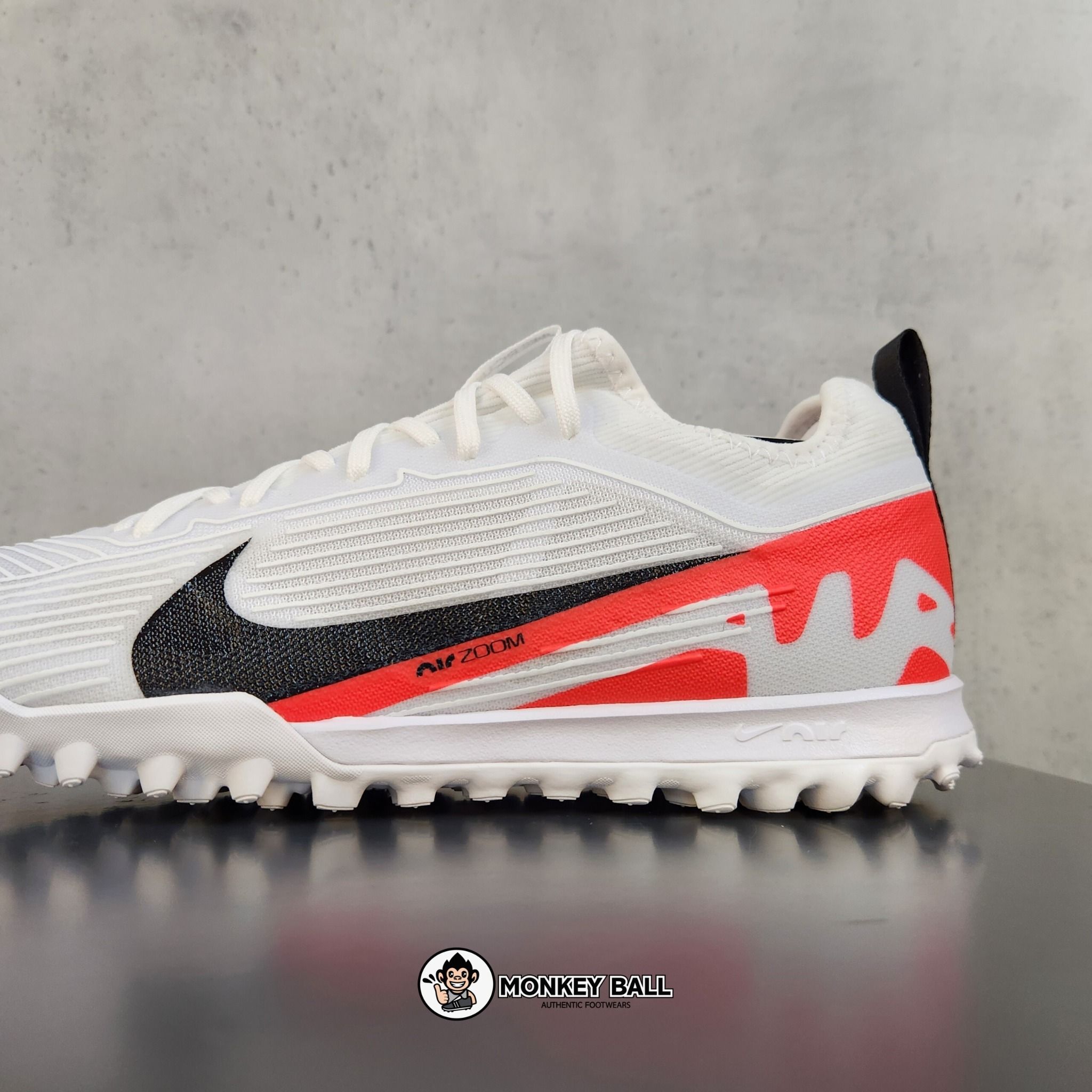  Nike Zoom Vapor 15 Pro 