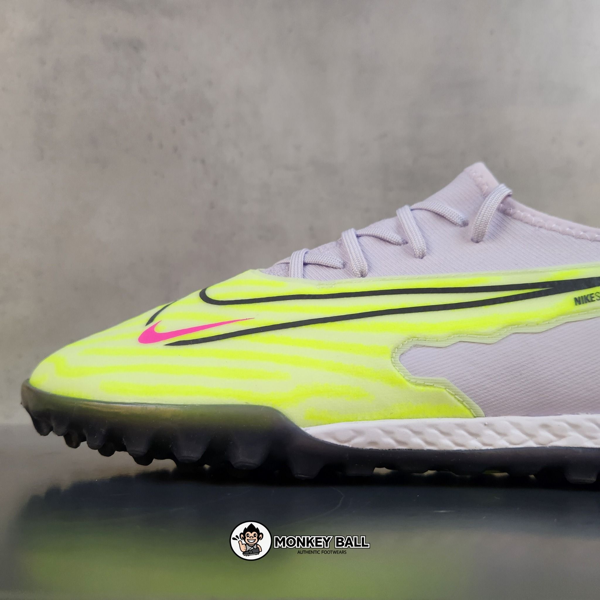  Nike React Phantom GX Pro 