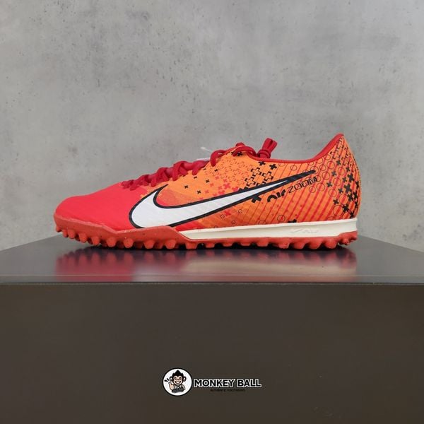  Nike Zoom Vapor 15 Academy 