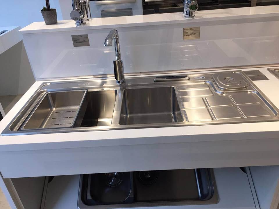 Chậu Inox 2 Hố Malloca MS 8817N Chất Liệu Thép Không Gỉ 304 Trả Góp 0%
