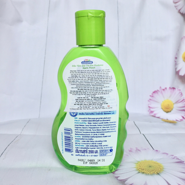  Dầu tắm gội trẻ em Kodomo Apple Peach 6+  200ml 