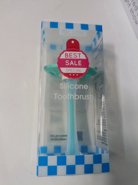  Bàn chải đánh răng Silicon Basilic D082 