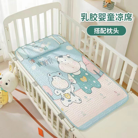  Chiếu điều hòa kèm gối (Hình ngẫu nhiên) 