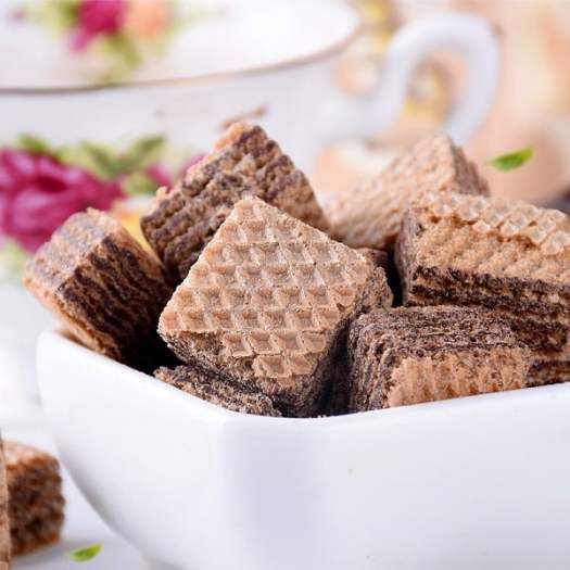  Bánh xốp quadratini kem chocolate 125g 