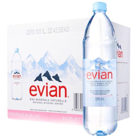  Nước khoáng thiên nhiên không ga Evian 1,5 Lít 
