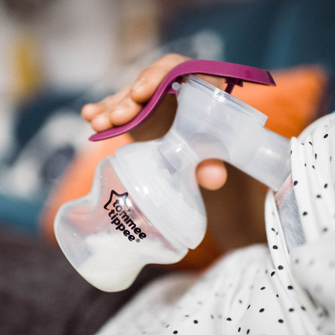  Máy hút sữa bằng tay Tommee Tippee - Made for Me 