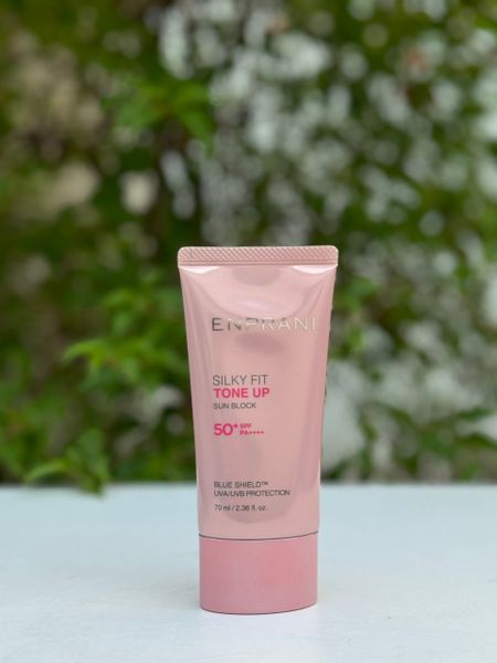  Kem chống nắng Enprani Silky Fit Tone Up SPF50+ PA++++ 70ml 