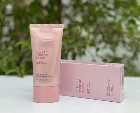 Kem chống nắng Enprani Silky Fit Tone Up SPF50+ PA++++ 70ml 