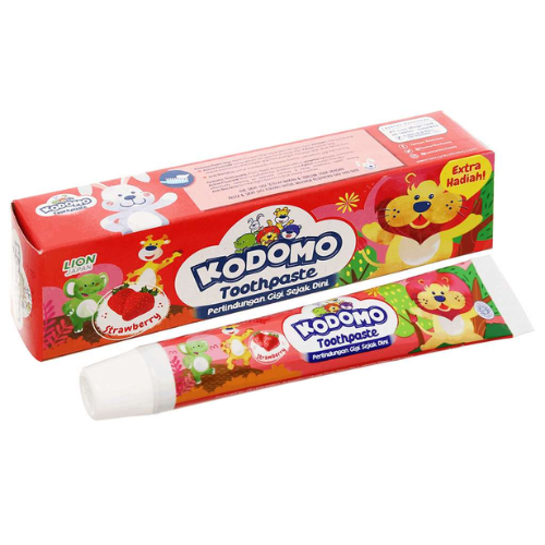  Kem đánh răng trẻ em Kodomo hương dâu 45g 