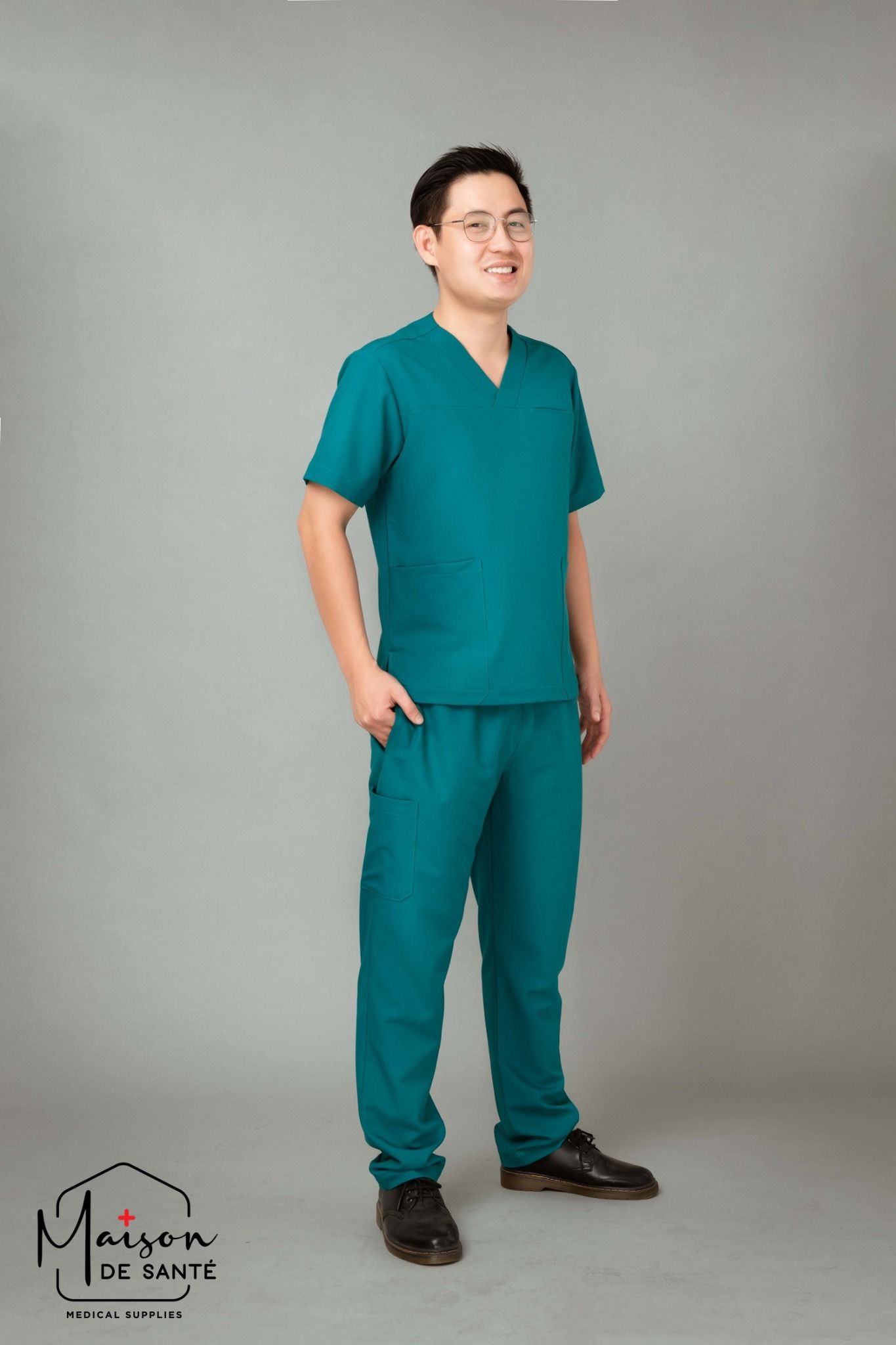  Lucas - Scrubs Nam 