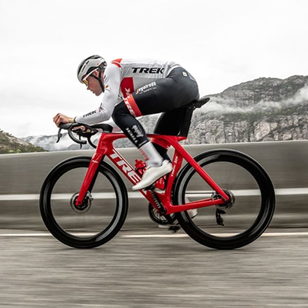  Bikes, accessories and components 