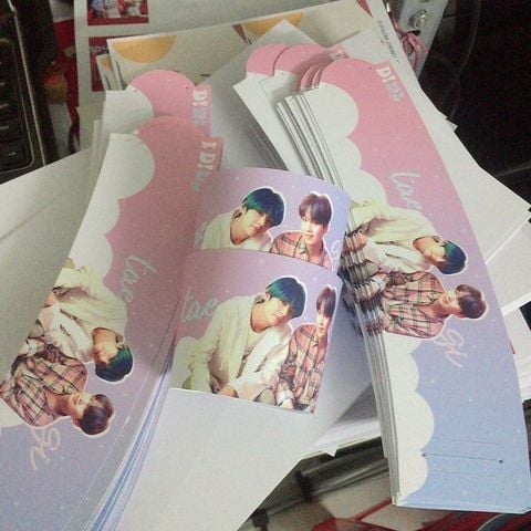  1 tờ in yêu cầu trên khổ A4 cán mờ, tự cắt 