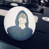  16 Huy hiệu khung ảnh size 5.8cm (để bàn) GIÁ SỈ 