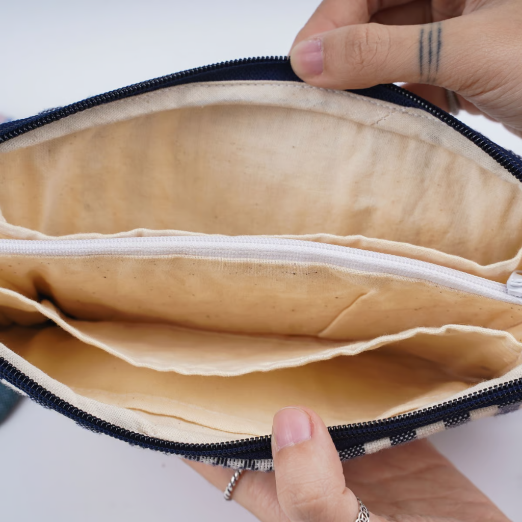  Piêu Brocade Rectangular Wallet 
