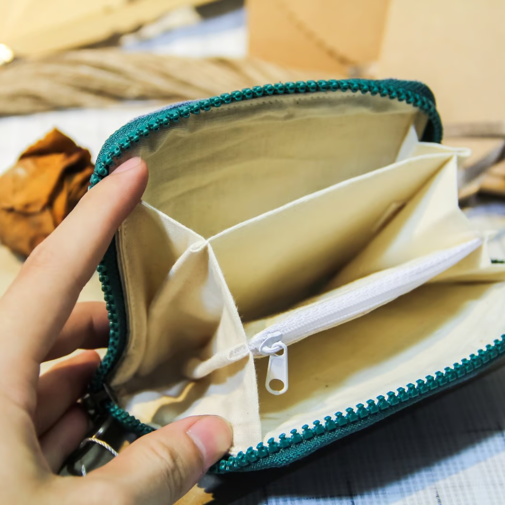  Piêu Thai Square Wallet 