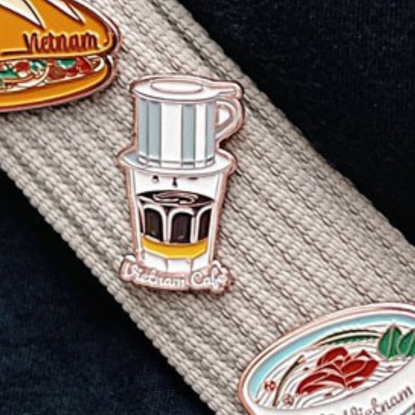  Saigonir Metal Lapel Pin - Cafe Sua Da 
