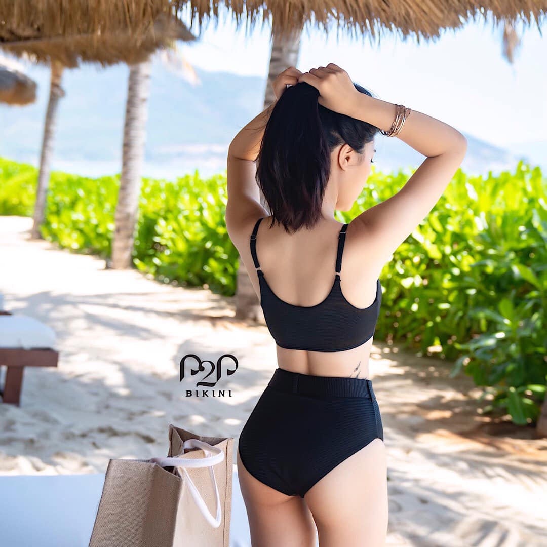 Bikini 2 mảnh áo mút mỏng, quần cạp cao đen