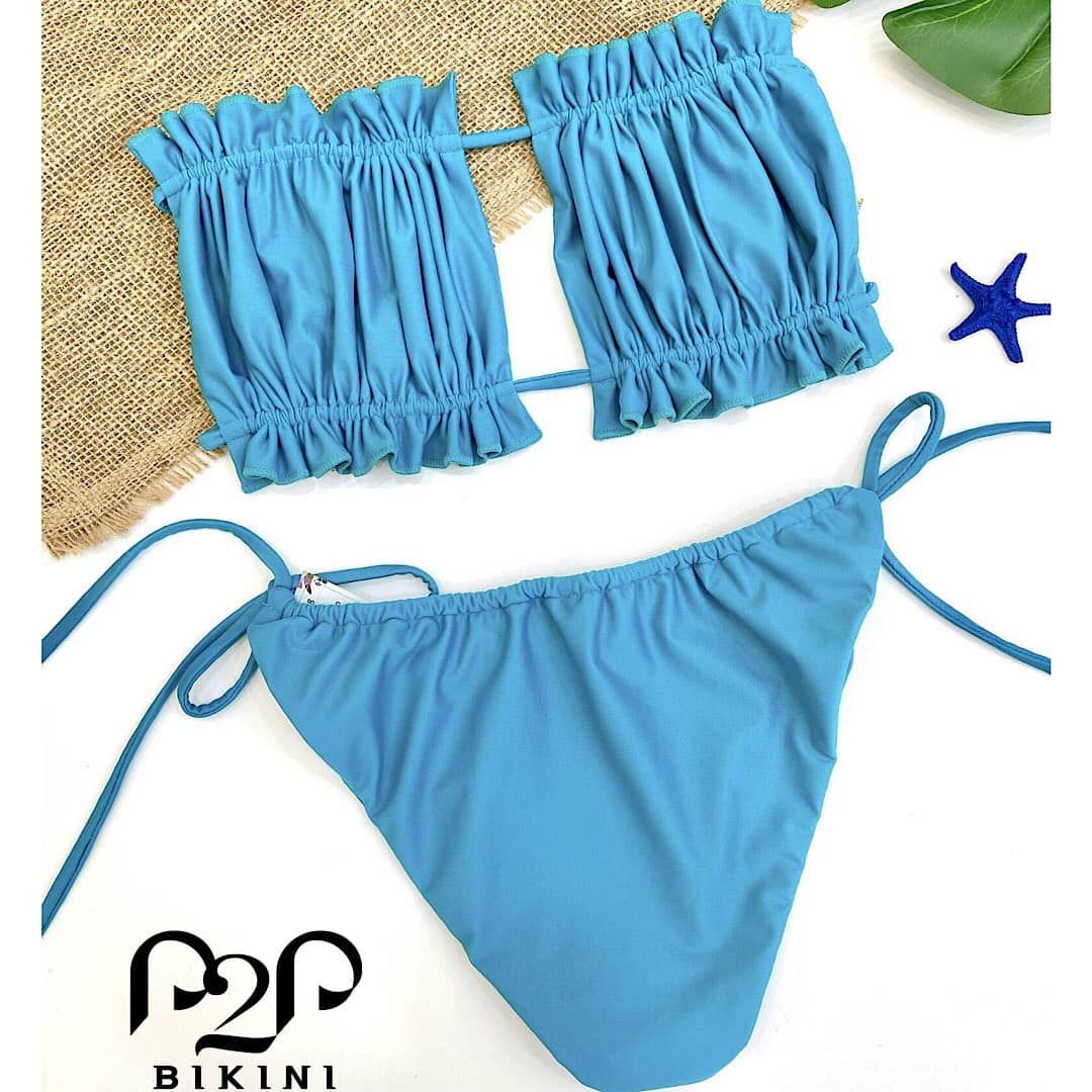 Bikini hai mảnh áo quây ngang, quần tam giác xanh đậm