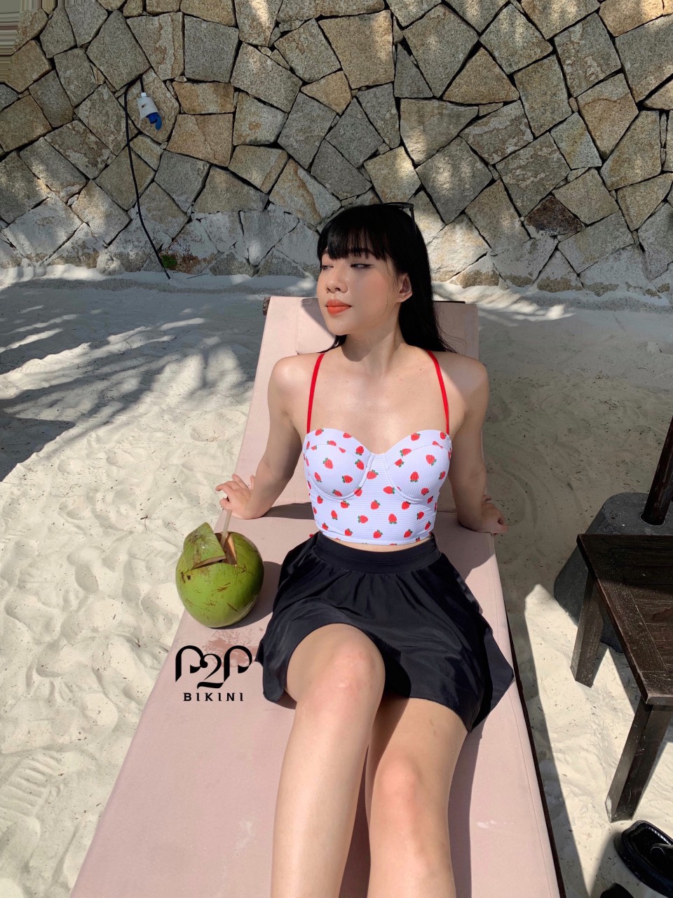 New Arrival 2023 - Áo bơi croptop nữ họa tiết quả dâu