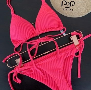 Bikini 2 mảnh cột dây sọc hồng