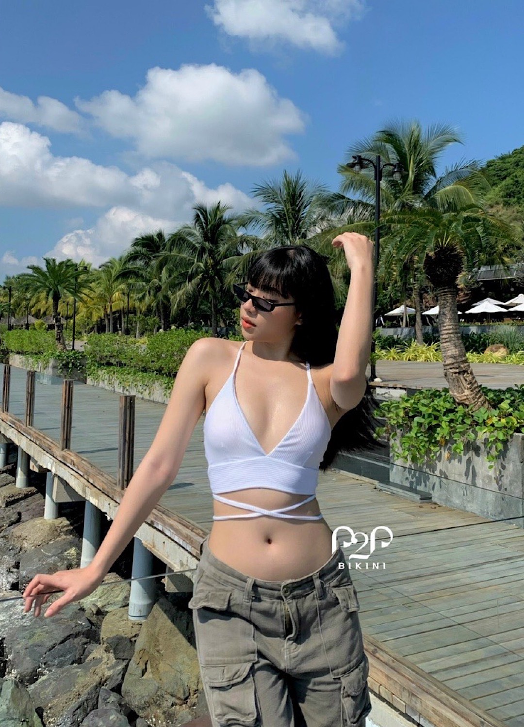 NEW ARRIVAL - Áo Croptop đan dây basic trắng.