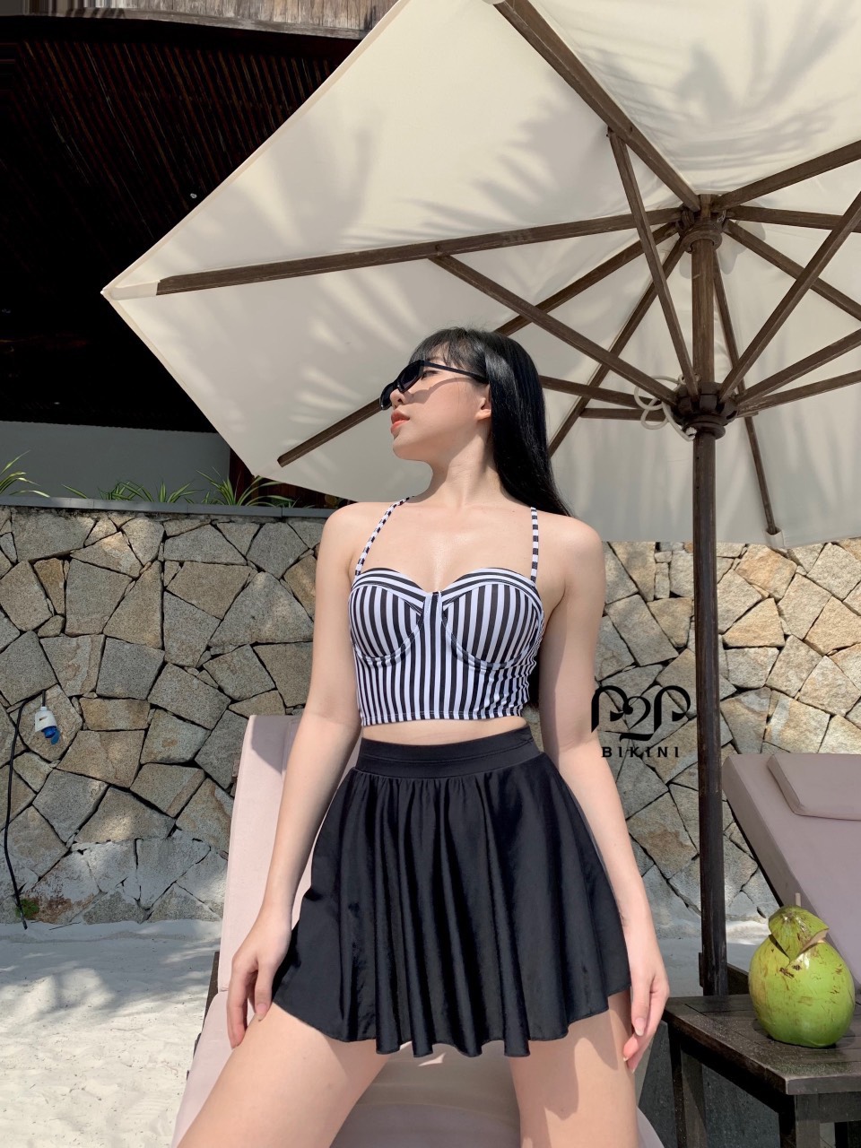 New Arrival 2023 - Áo bơi croptop nữ họa tiết sọc