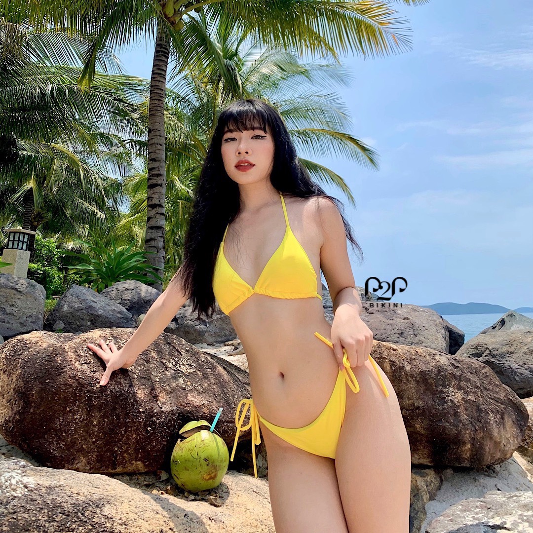 Bikini 3 mảnh bộ tam giác, phối váy, màu vàng