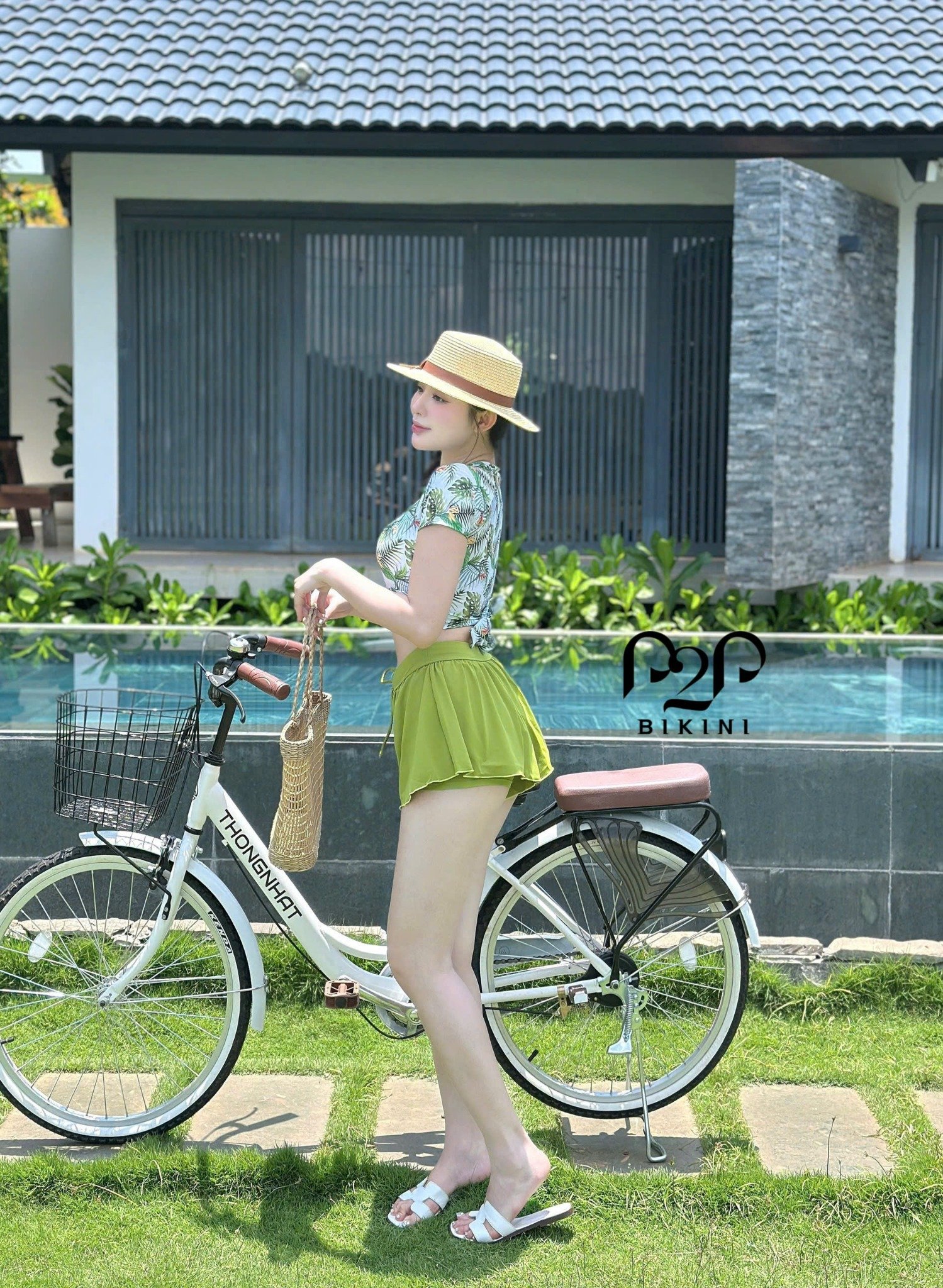 Set bơi quần short váy - Áo croptop gọng nâng kín đáo họa tiết mùa hè
