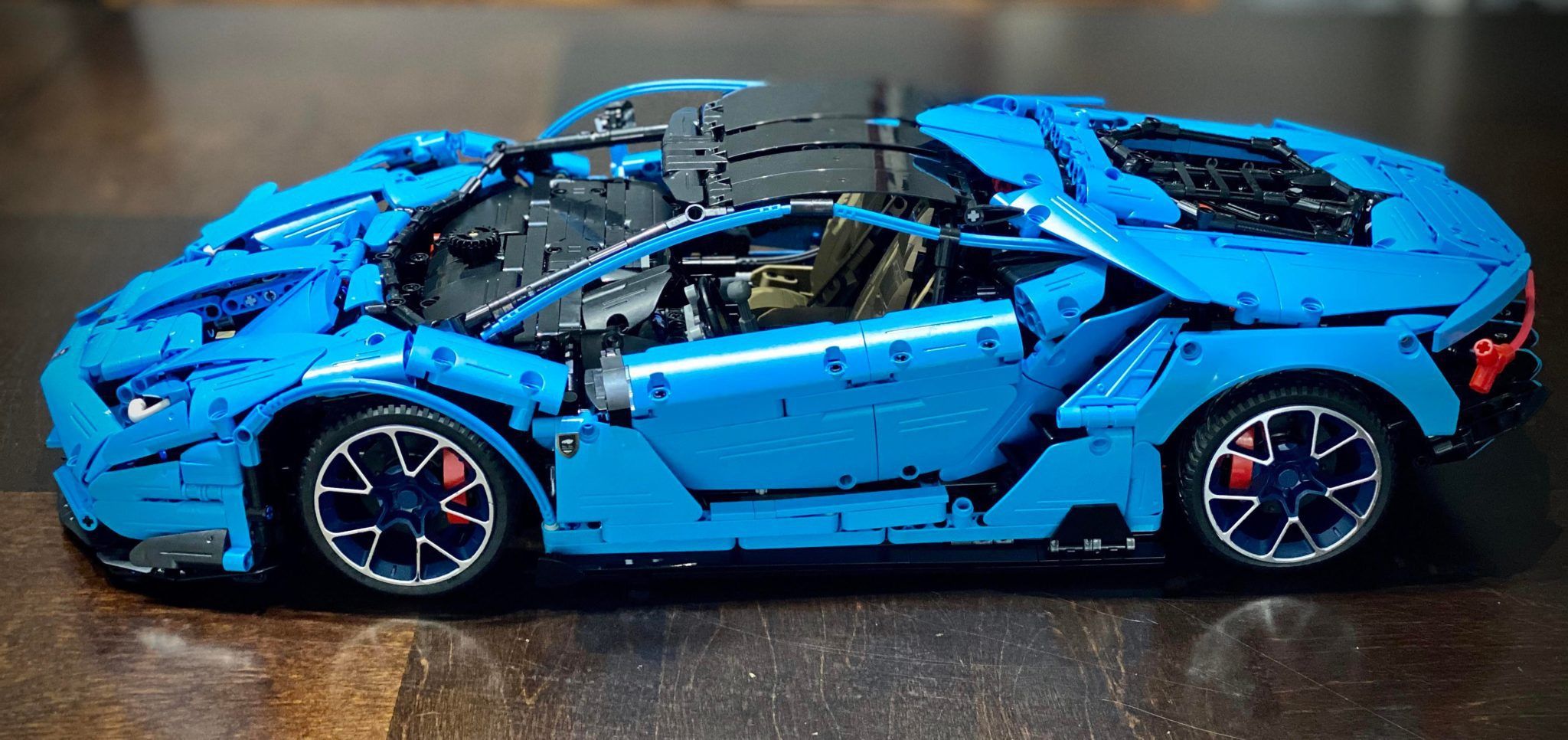  Mô Hình Nhựa 3D Lắp Ráp CaDA Master Siêu Xe Lamborghini Centenario Bull Roadster 1:8 (3842 mảnh) C61041 - LG0009 