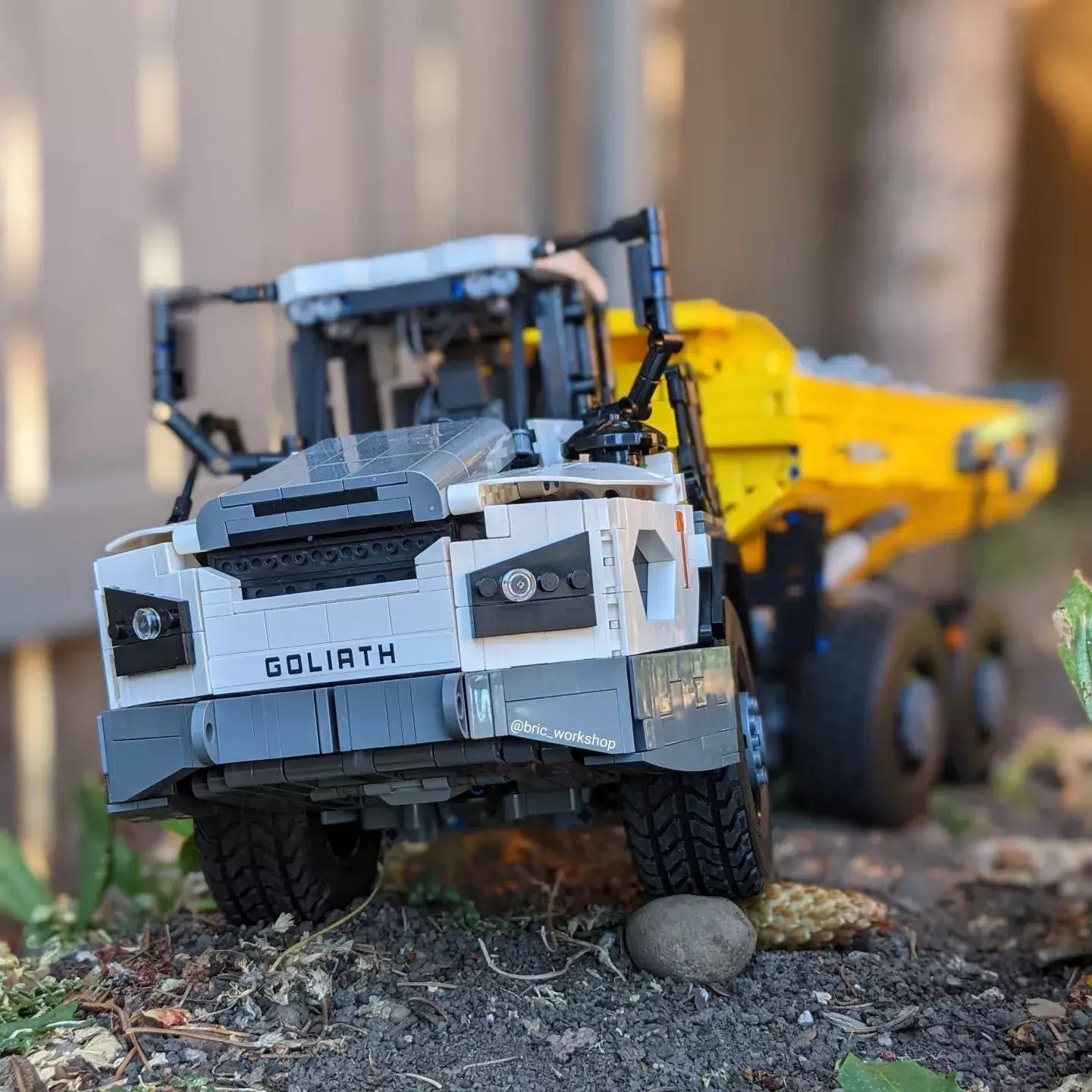  Mô Hình Nhựa 3D Lắp Ráp CaDA Xe Tải Tự Đổ 1:17 (3358 mảnh, Dump Truck, có motor) C61054 - LG0155 
