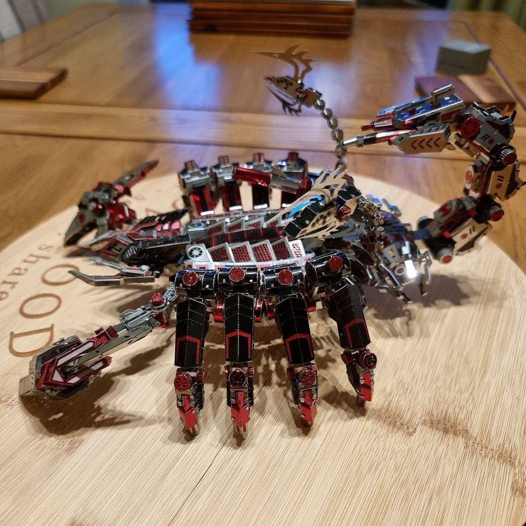  Mô Hình Kim Loại Lắp Ráp 3D Microworld Bò Cạp Bóng Đêm (746 mảnh, Red Devil Scorpion) D003 – MP531 
