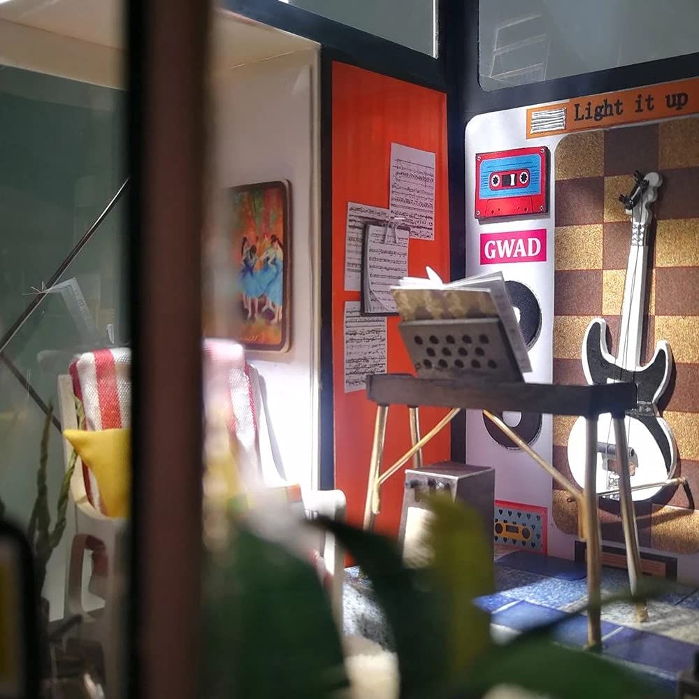  Mô Hình Gỗ 3D Lắp Ráp ROBOTIME DIY Dollhouse Nhà Tí Hon (300 mảnh, Kevin's Studio) DG13 – WP050 