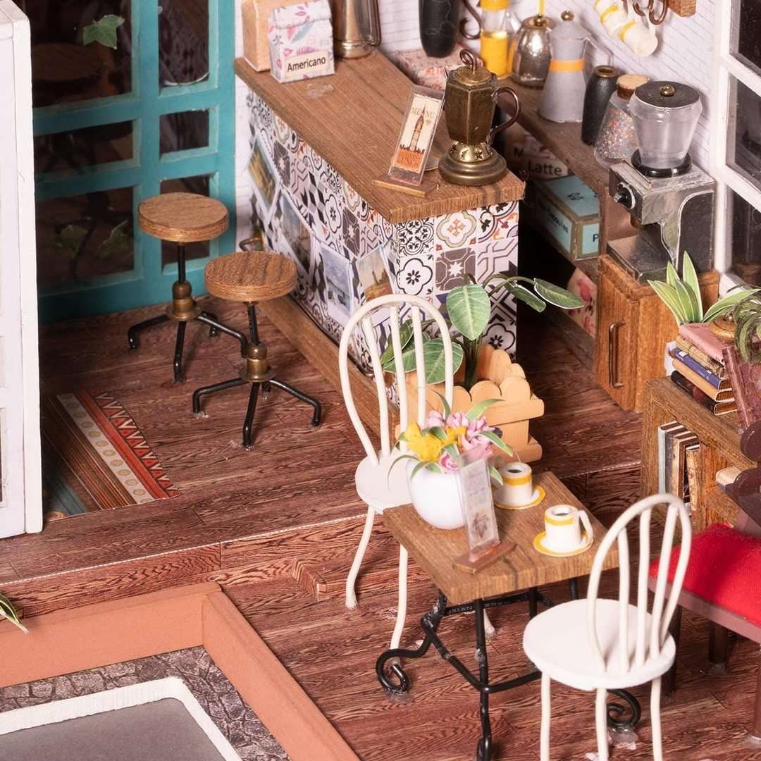  Mô Hình Gỗ 3D Lắp Ráp ROBOTIME DIY Dollhouse Nhà Tí Hon (300 mảnh, Simon’s Coffee) DG109 – WP044 
