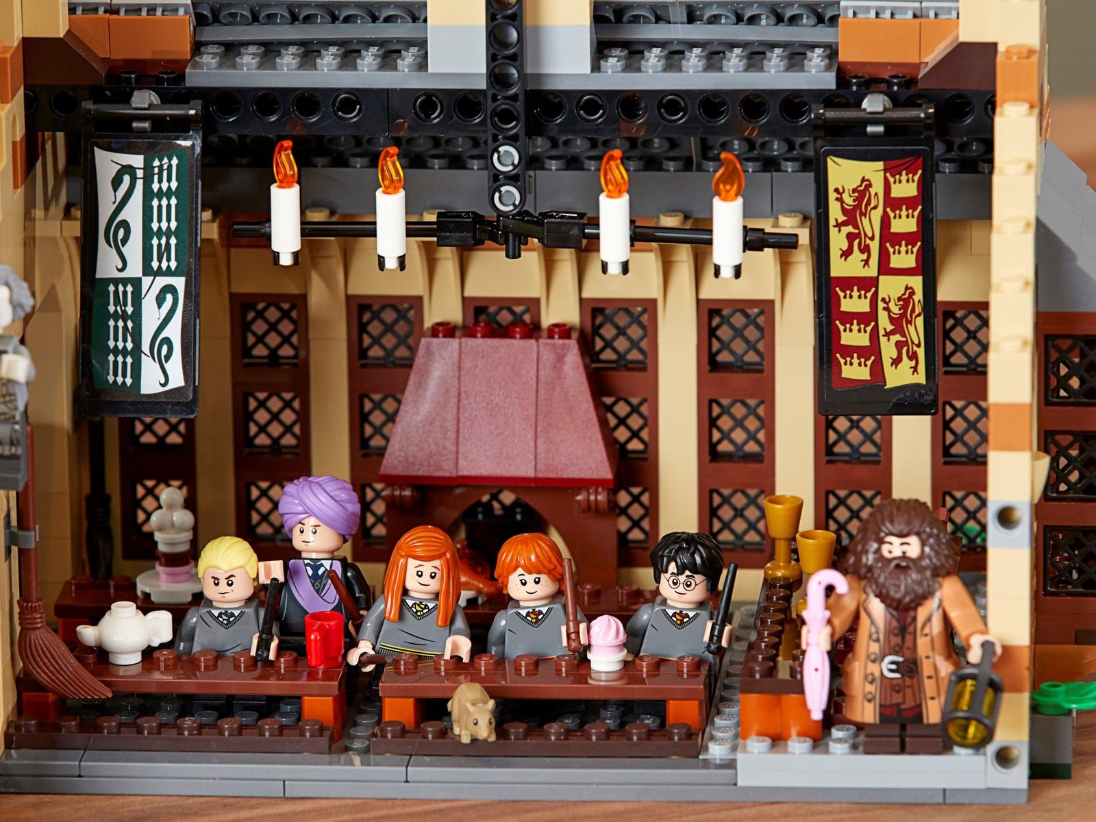  Mô Hình Nhựa 3D Lắp Ráp OEM Harry Potter Đại Sảnh Trường Hogwarts (931 mảnh, Lego 75954 Hogwarts Great Hall) S7307 - LG0147 
