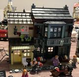  Mô Hình Nhựa 3D Lắp Ráp OEM Harry Potter Hẻm Xéo (5544 mảnh, Lego 75978 Diagon Alley) - LG0149 