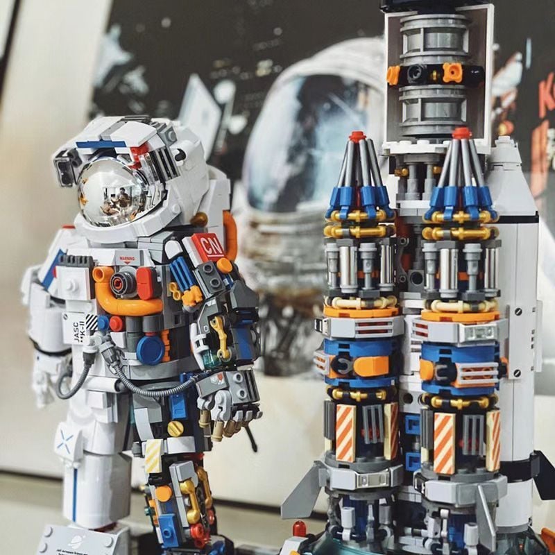  Mô Hình Nhựa 3D Lắp Ráp JAKI  Phi hành gia (900 mảnh, Astronaut) JK9106 - LG0167 