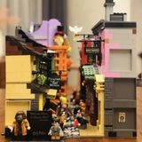  Mô Hình Nhựa 3D Lắp Ráp OEM Harry Potter Hẻm Xéo (5544 mảnh, Lego 75978 Diagon Alley) - LG0149 