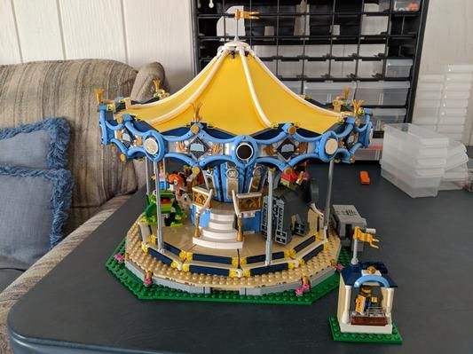  Mô Hình Nhựa 3D Lắp Ráp Creator Vòng Quay Thú Nhún Khổng Lồ A19084 (Carousel, 2705 mảnh) - LG0095 