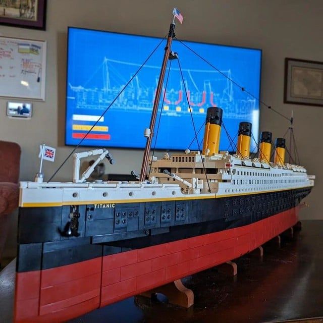  Mô Hình Nhựa 3D Lắp Ráp OEM Tàu Titanic 10249 (9090 mảnh) 1:200 - LG0165 