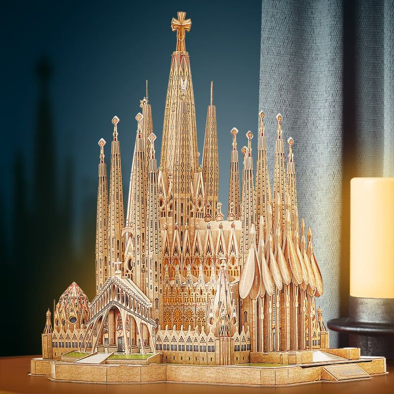  Mô Hình Giấy 3D Lắp Ráp CubicFun Nhà Thờ Sagrada Família (696 mảnh, đèn LED) L530h - PP028 