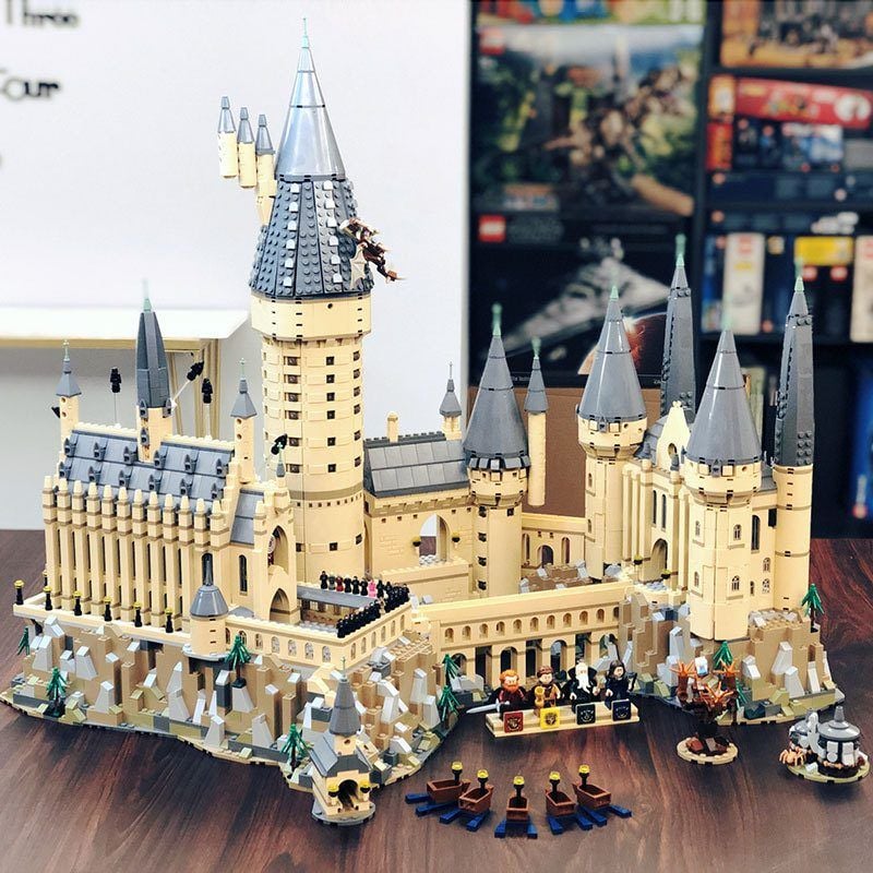LEGO Harry Potter 75948 Tháp Đồng hồ Trường Hogwarts  LEGO Harry Potter