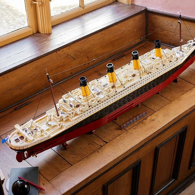  Mô Hình Nhựa 3D Lắp Ráp OEM Tàu Titanic 10249 (9090 mảnh) 1:200 - LG0165 