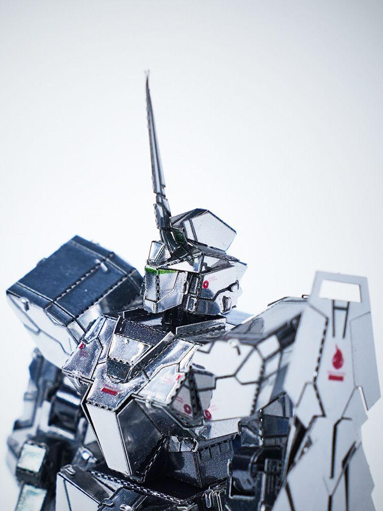  Mô Hình Kim Loại Lắp Ráp 3D Metal Head Robot Gundam RX-0 (150 mảnh) - MP1166 