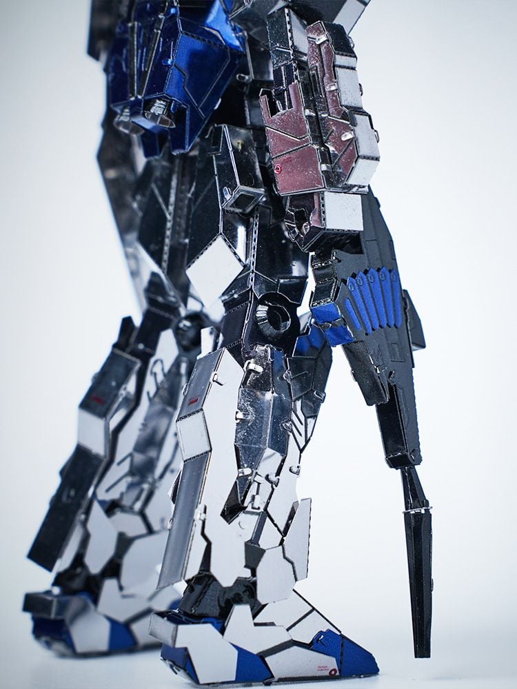  Mô Hình Kim Loại Lắp Ráp 3D Metal Head Robot Gundam RX-0 (150 mảnh) - MP1166 