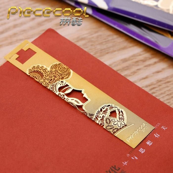  Thẻ Kim Loại Đánh Dấu Bookmark 3D Piececool Hình Cô Gái - TL012 