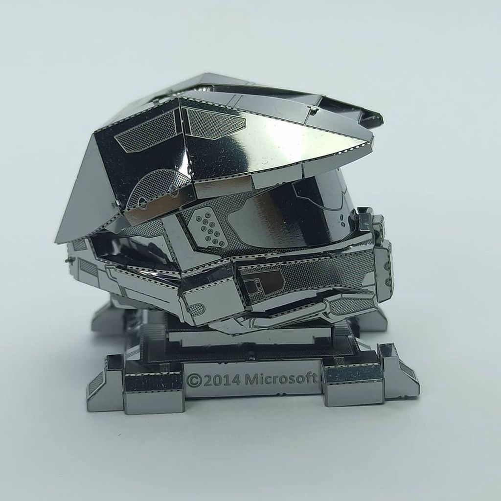  Mô Hình Kim Loại Lắp Ráp 3D Metal Head HALO Master Chief Helmet (50 mảnh) – MP1092 