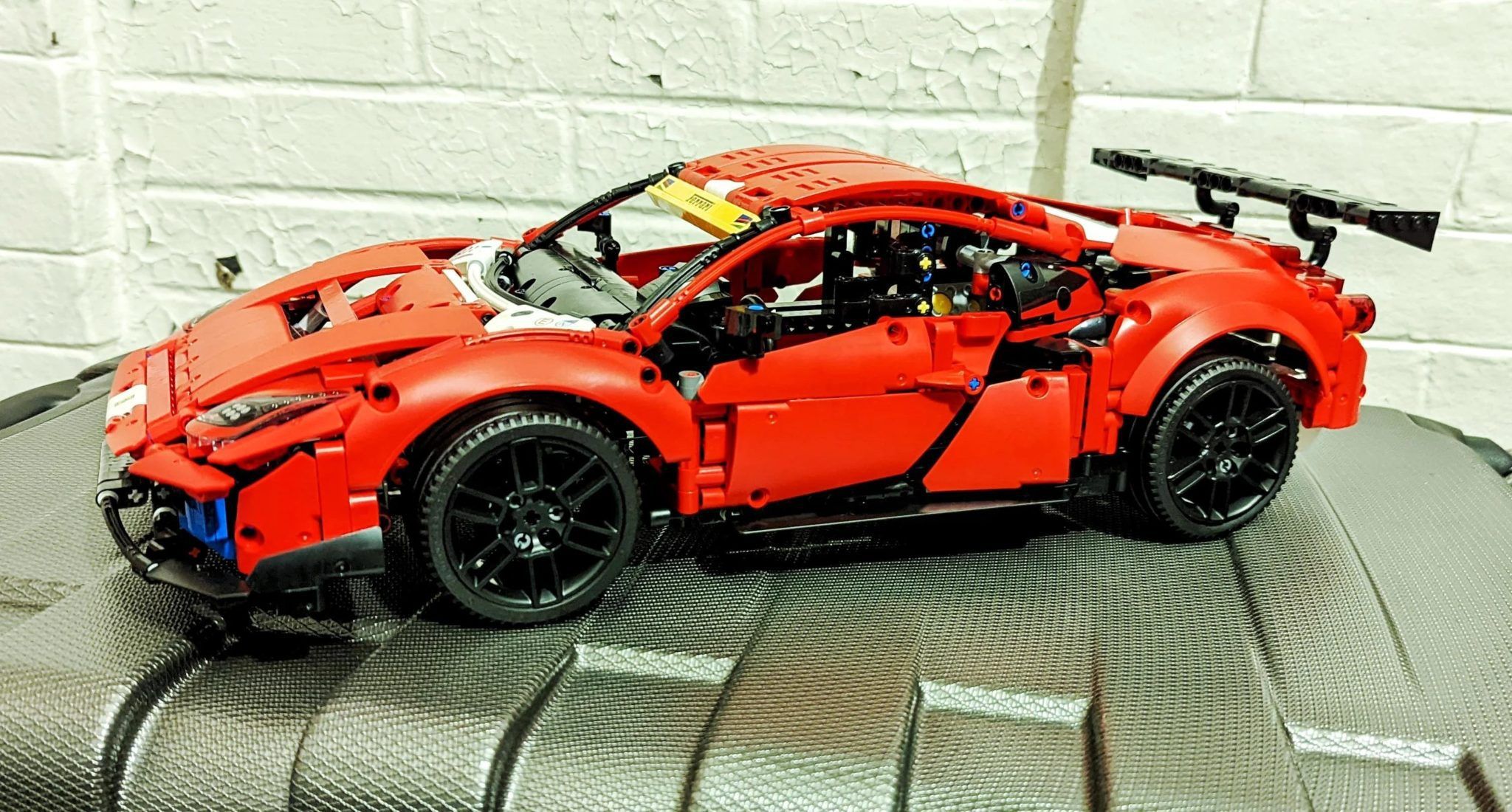  Mô Hình Nhựa 3D Lắp Ráp Siêu Xe Đua Ferrari 488 GTE AF Corse #51 (1677 mảnh) - LG0093 