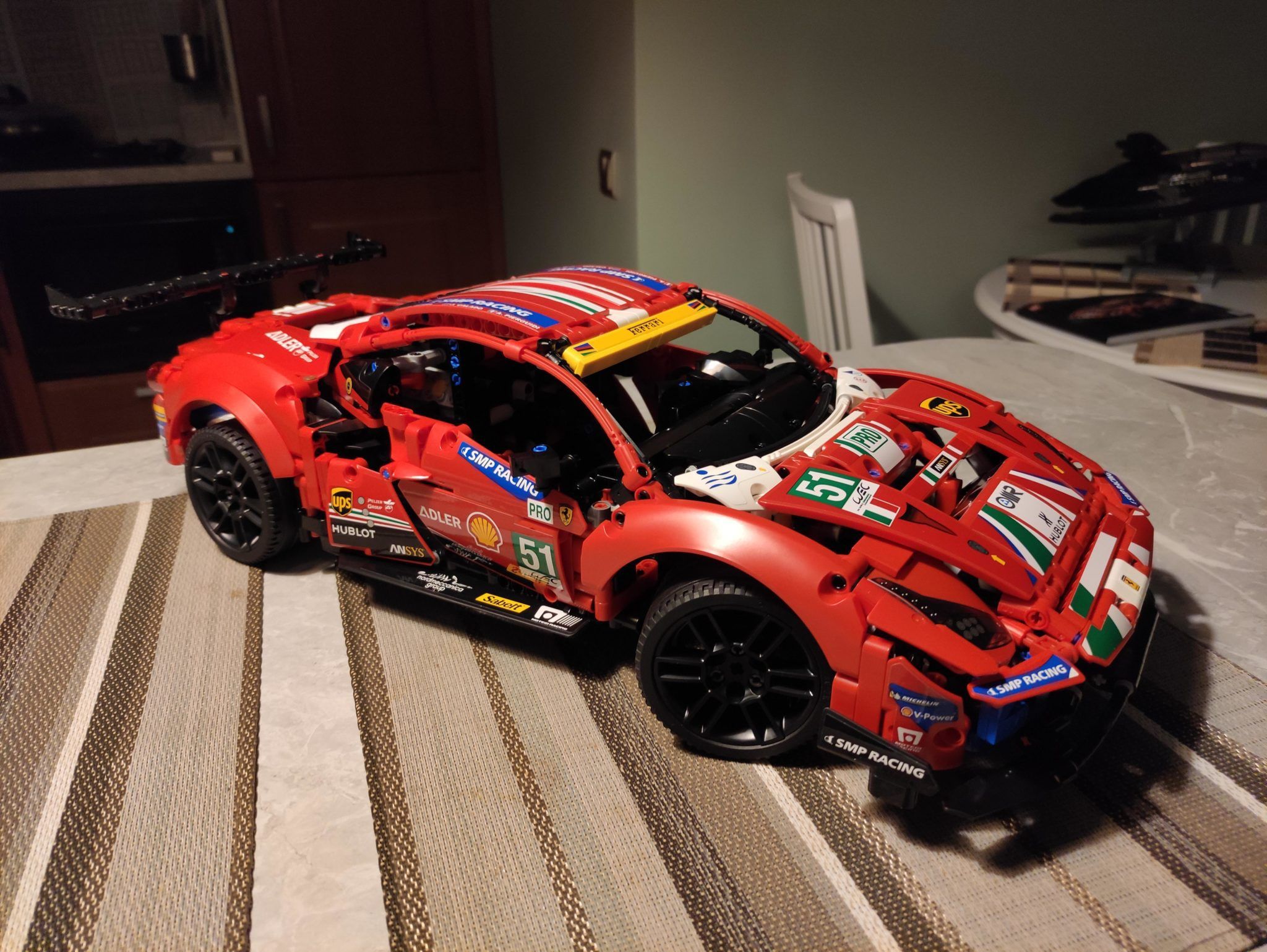  Mô Hình Nhựa 3D Lắp Ráp Siêu Xe Đua Ferrari 488 GTE AF Corse #51 (1677 mảnh) - LG0093 